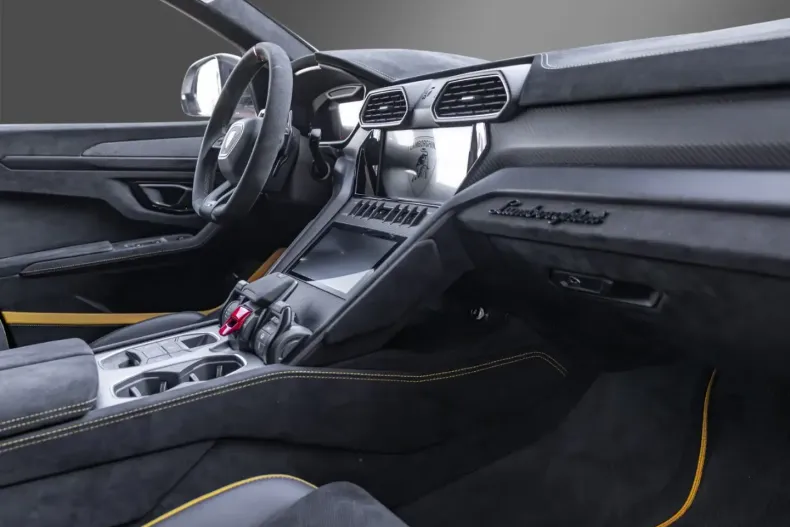 Lamborghini Urus din 2023 cu 19.990 km - oferta LAM153030 - foto 24