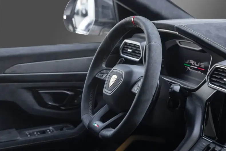 Lamborghini Urus din 2023 cu 19.990 km - oferta LAM153030 - foto 25