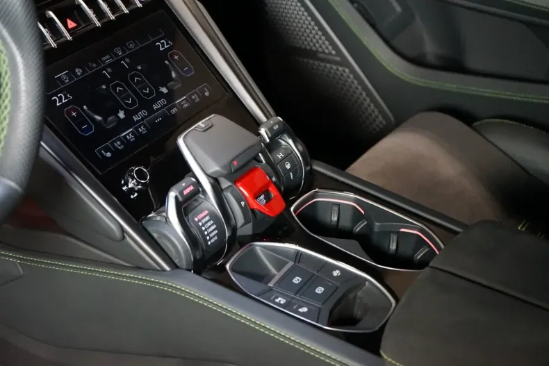 Lamborghini Urus din 2023 cu 36.945 km - oferta LAM153032 - foto 13