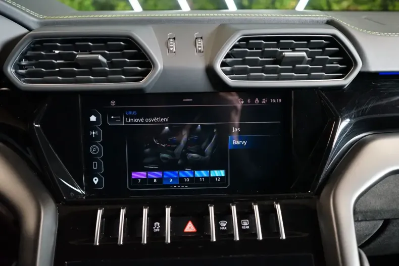 Lamborghini Urus din 2023 cu 36.945 km - oferta LAM153032 - foto 38