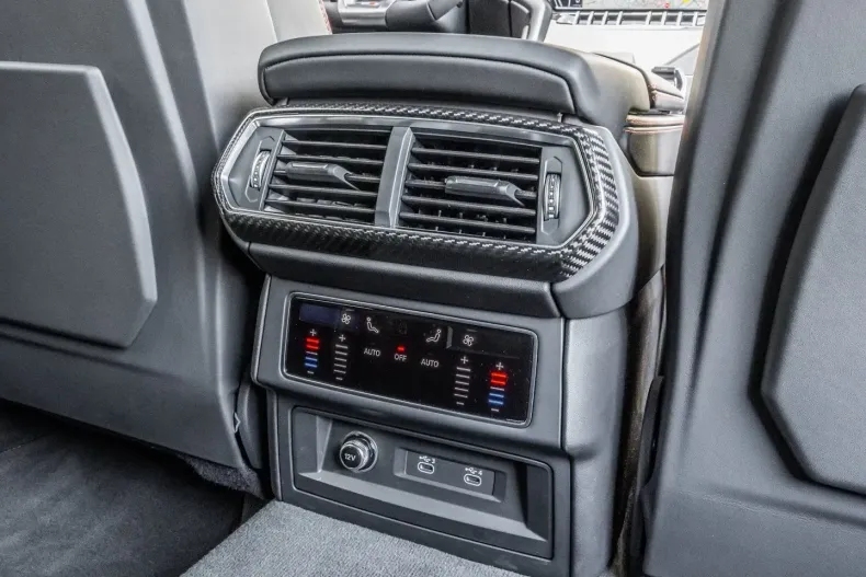 Lamborghini Urus din 2023 cu 19.855 km - oferta LAM153035 - foto 17