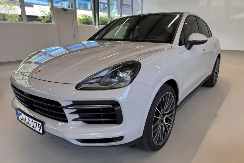 Porsche Cayenne din 2023 cu 32.000 km - oferta POR153036 - foto 1