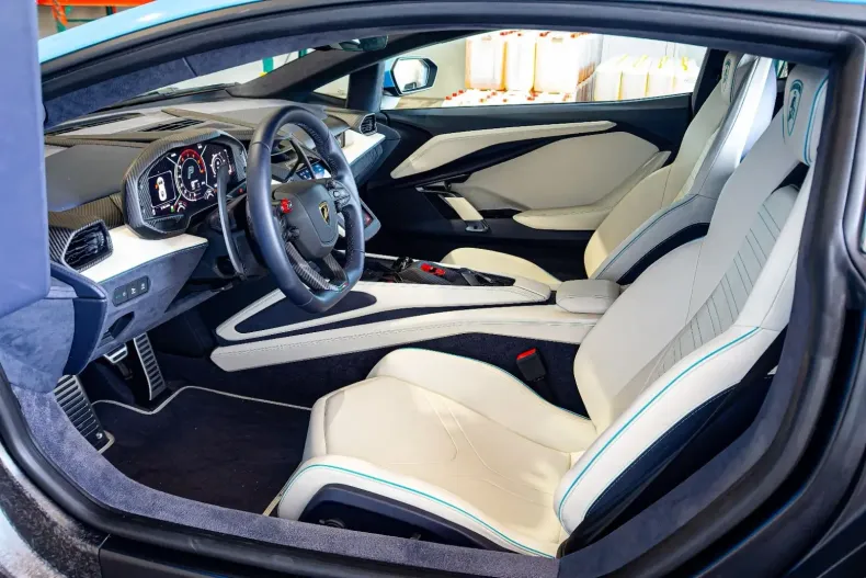 Lamborghini Revuelto din 2024 cu 3.100 km - oferta LAM153039 - foto 12