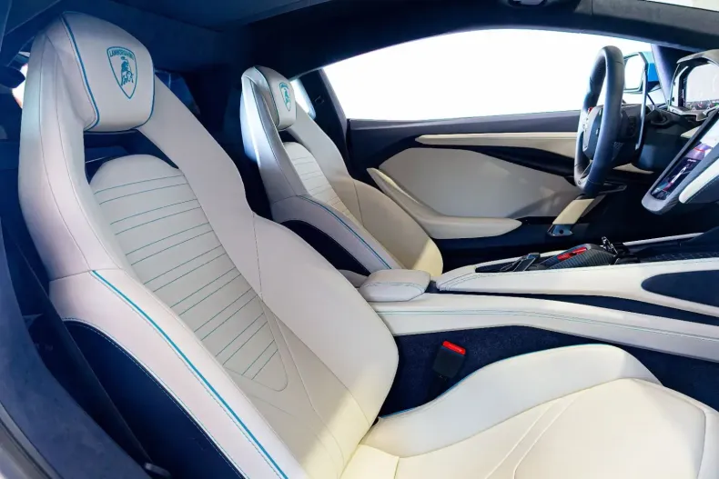 Lamborghini Revuelto din 2024 cu 3.100 km - oferta LAM153039 - foto 20