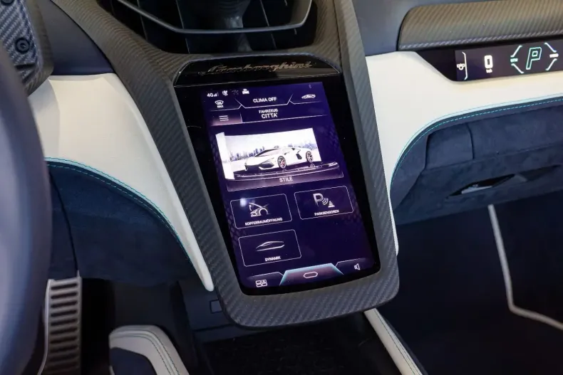 Lamborghini Revuelto din 2024 cu 3.100 km - oferta LAM153039 - foto 22