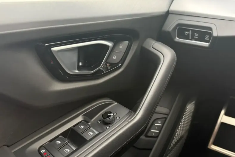 Lamborghini Urus din 2021 cu 33.513 km - oferta LAM153046 - foto 16