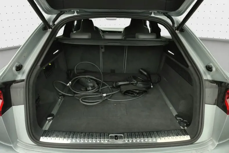 Audi Q8 din 2022 cu 49.618 km - oferta AUD153052 - foto 10