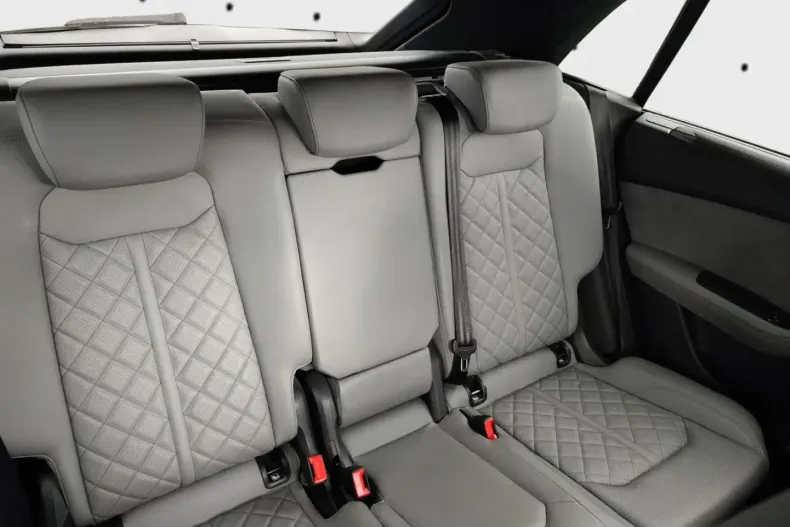 Audi Q8 din 2022 cu 49.618 km - oferta AUD153052 - foto 14