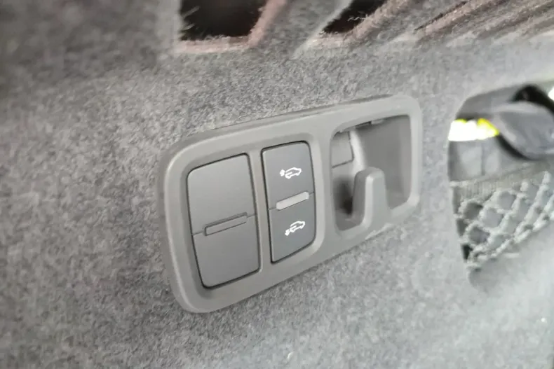 Audi Q8 din 2022 cu 49.618 km - oferta AUD153052 - foto 16