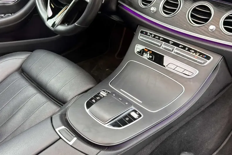 Mercedes-Benz E 300 din 2022 cu 94.335 km - oferta MER153061 - foto 13