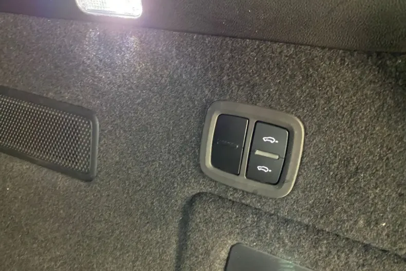 Porsche Cayenne din 2024 cu 16.300 km - oferta POR153070 - foto 28