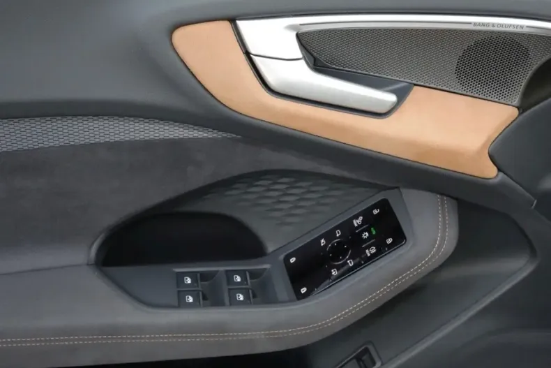 Audi A5 din 2024 cu 12.500 km - oferta AUD153072 - foto 18