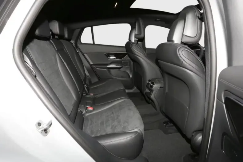 Mercedes-Benz GLC 220 din 2025 cu 15.000 km - oferta MER153073 - foto 10