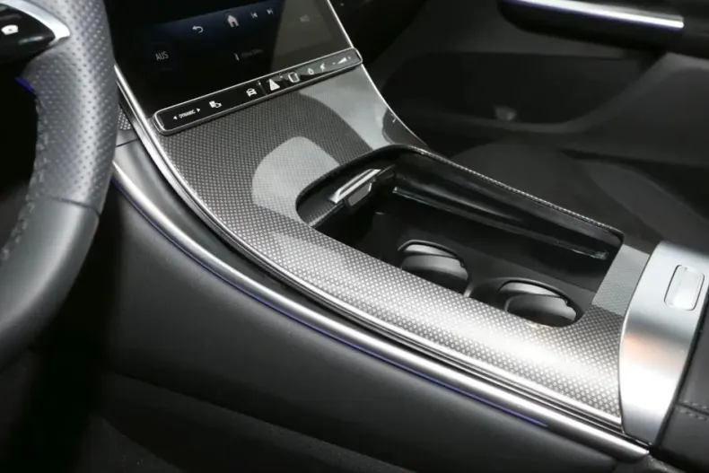 Mercedes-Benz GLC 220 din 2025 cu 15.000 km - oferta MER153073 - foto 19