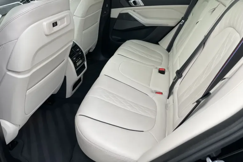 BMW X5 M50 din 2022 cu 71.591 km - oferta BMW153079 - foto 11