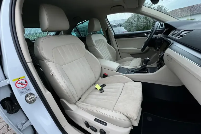 Skoda Superb din 2022 cu 94.255 km - oferta SKO153080 - foto 9