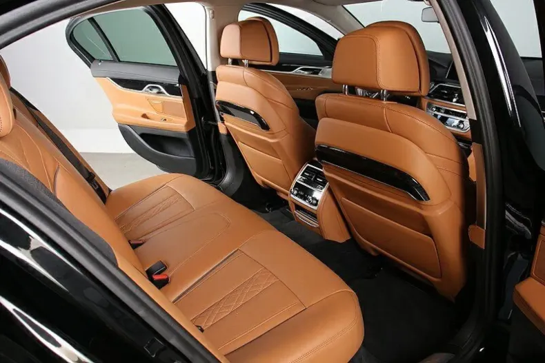 BMW 740 din 2020 cu 82.100 km - oferta BMW153081 - foto 6