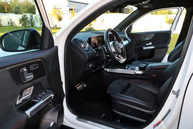 Mercedes-Benz GLB 250 din 2020 cu 26.000 km - oferta MER153082 - foto 30