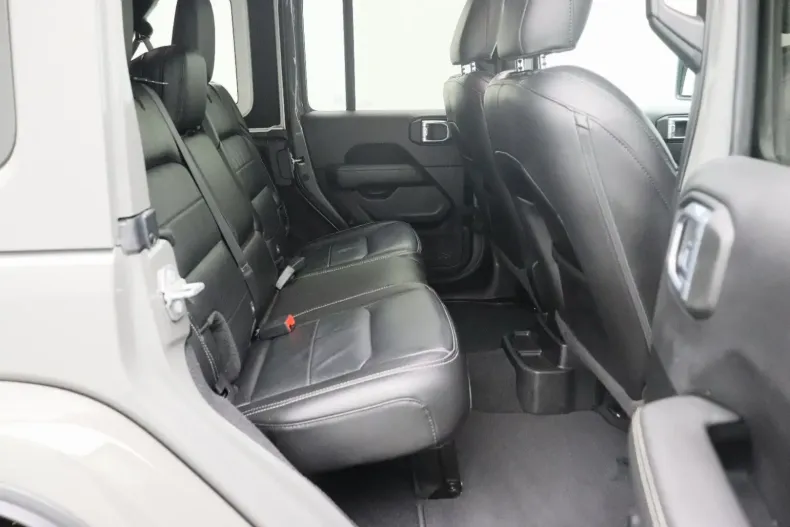 Jeep Wrangler din 2021 cu 43.488 km - oferta JEE153084 - foto 22