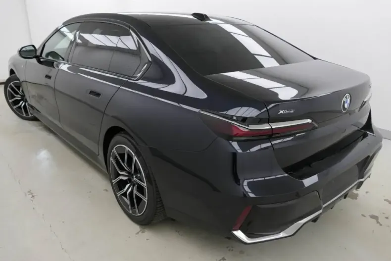 BMW 740 din 2024 cu 26.027 km - oferta BMW153085 - foto 5