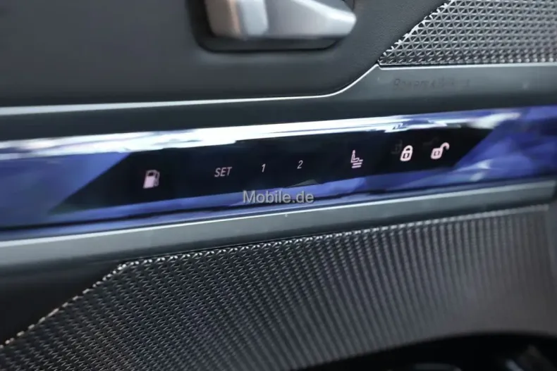 BMW 750 din 2024 cu 4.799 km - oferta BMW153086 - foto 9