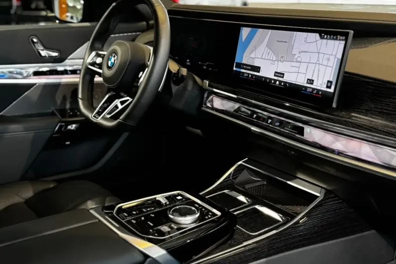 BMW 740 din 2024 cu 29.700 km - oferta BMW153088 - foto 9