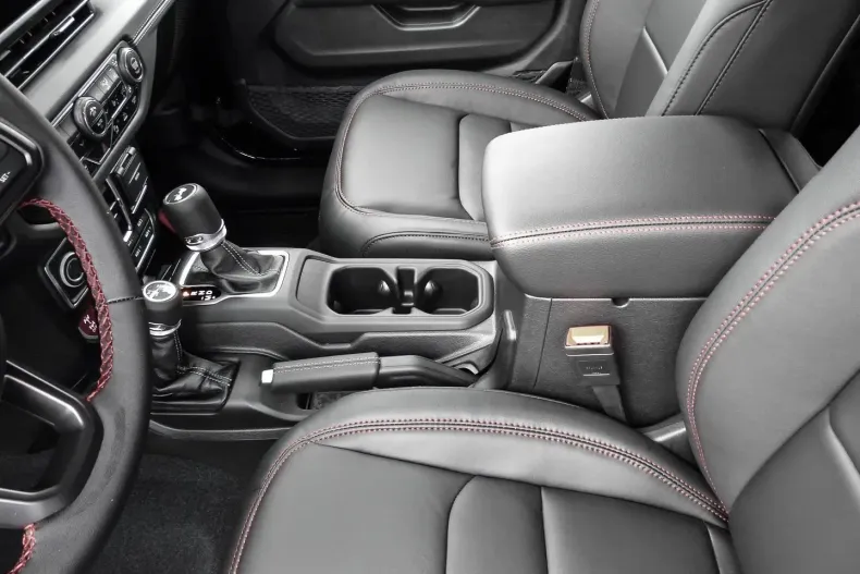 Jeep Wrangler din 2024 cu 16.900 km - oferta JEE153089 - foto 10