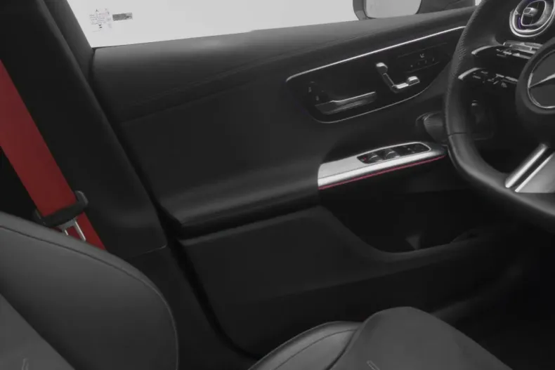 Mercedes-Benz GLC 220 din 2024 cu 46.633 km - oferta MER153095 - foto 21