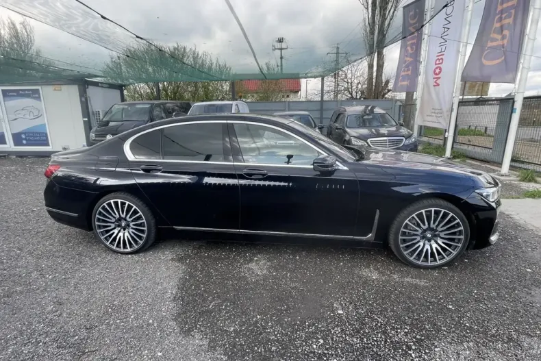 BMW 740 din 2021 cu 102.000 km - oferta BMW153098 - foto 4