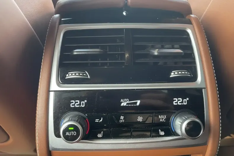 BMW 740 din 2021 cu 102.000 km - oferta BMW153098 - foto 12