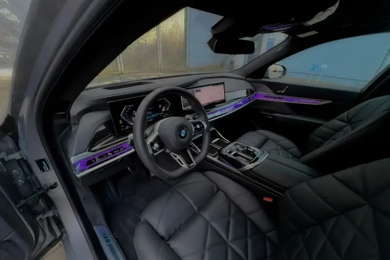 BMW 740 din 2024 cu 24.218 km - oferta BMW153102 - foto 12