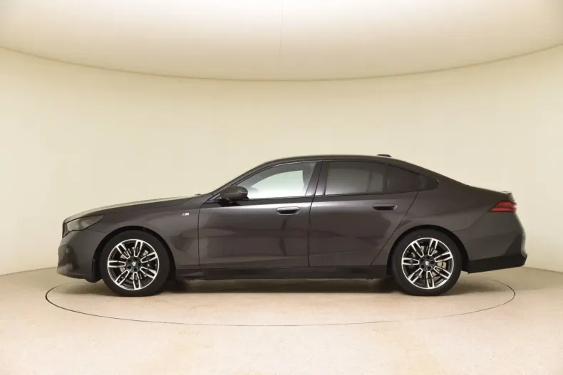 BMW 520 din 2024 cu 62.500 km - oferta BMW153103 - foto 2