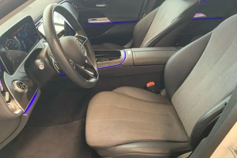 Mercedes-Benz E 200 din 2024 cu 12.600 km - oferta MER153109 - foto 5