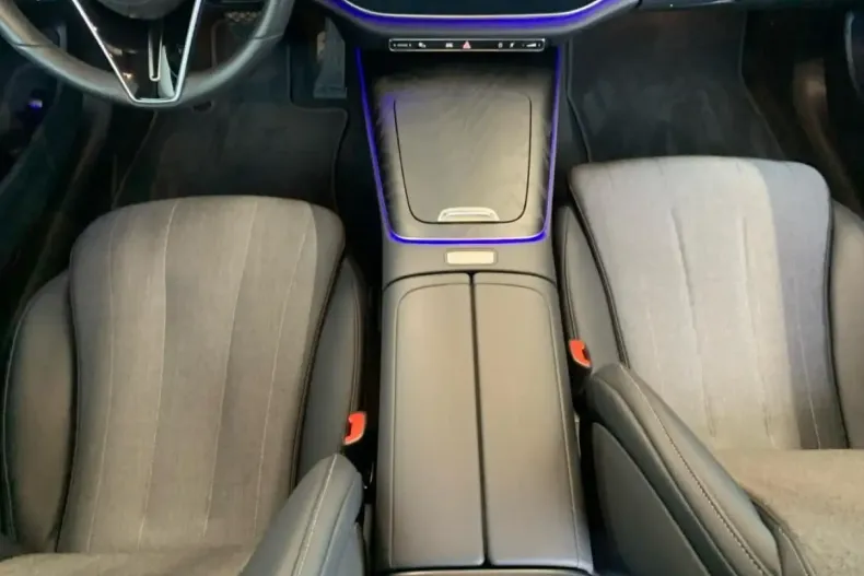 Mercedes-Benz E 200 din 2024 cu 12.600 km - oferta MER153109 - foto 14