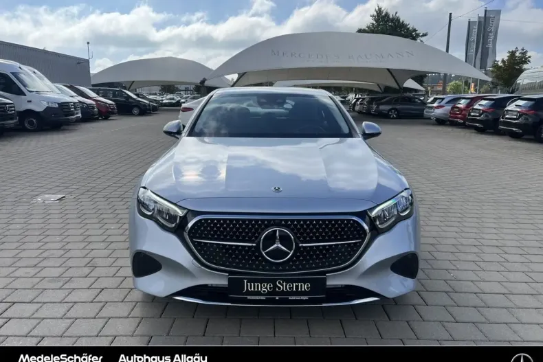Mercedes-Benz E 300 din 2023 cu 17.105 km - oferta MER153111 - foto 8