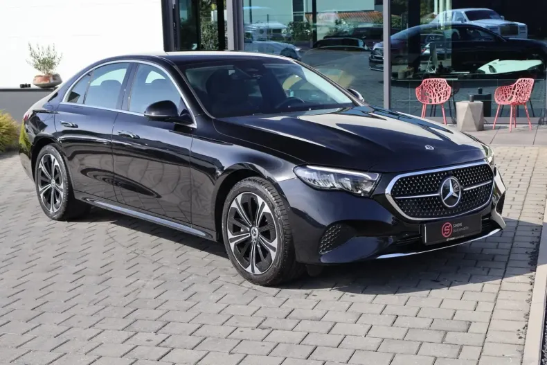 Mercedes-Benz E 300 din 2024 cu 31.900 km - oferta MER153112 - foto 4