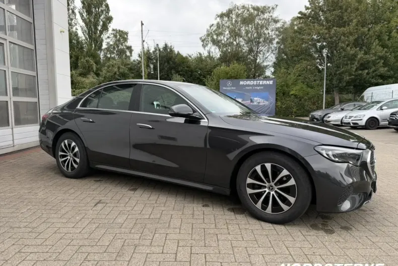 Mercedes-Benz E 220 din 2024 cu 25.519 km - oferta MER153113 - foto 10