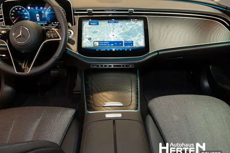 Mercedes-Benz E 300 din 2024 cu 9.514 km - oferta MER153115 - foto 10