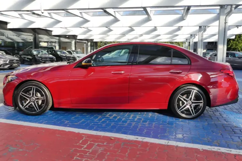 Mercedes-Benz C 200 din 2024 cu 8.821 km - oferta MER153116 - foto 3