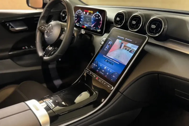 Mercedes-Benz C 200 din 2023 cu 9.240 km - oferta MER153118 - foto 2