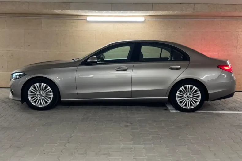Mercedes-Benz C 200 din 2023 cu 9.240 km - oferta MER153118 - foto 3