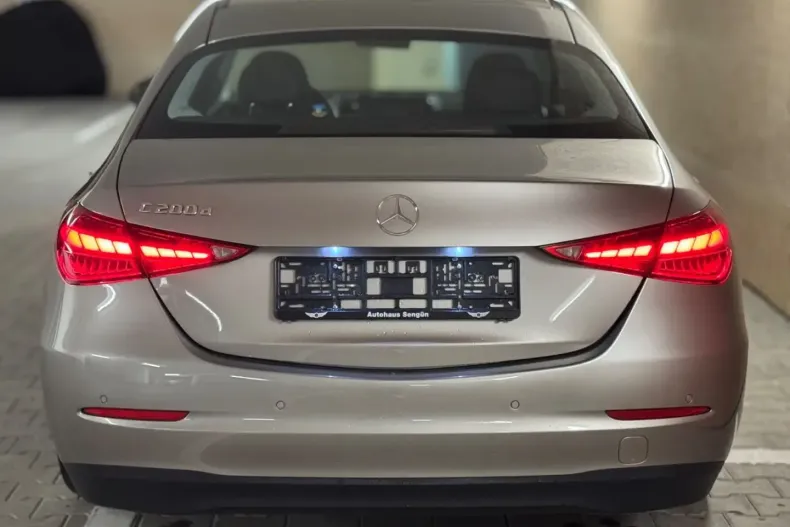 Mercedes-Benz C 200 din 2023 cu 9.240 km - oferta MER153118 - foto 11