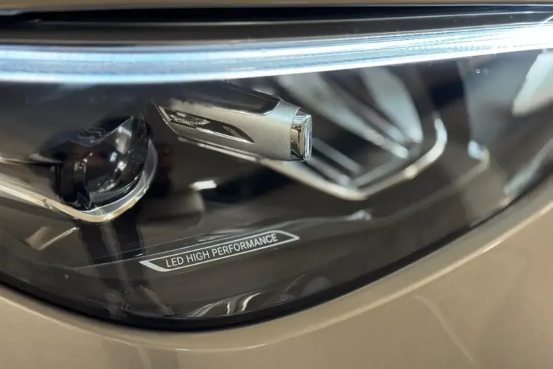 Mercedes-Benz C 200 din 2023 cu 9.240 km - oferta MER153118 - foto 16