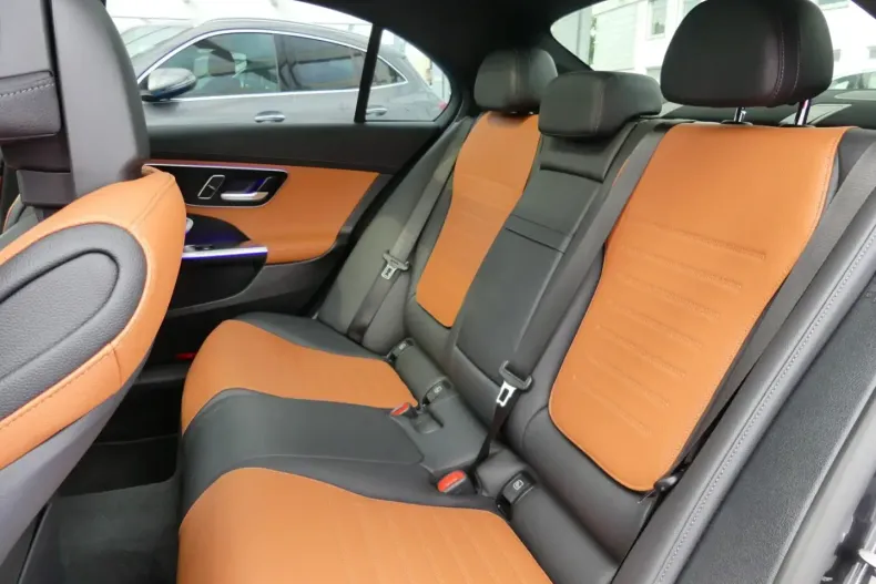 Mercedes-Benz C 300 din 2024 cu 9.700 km - oferta MER153119 - foto 10