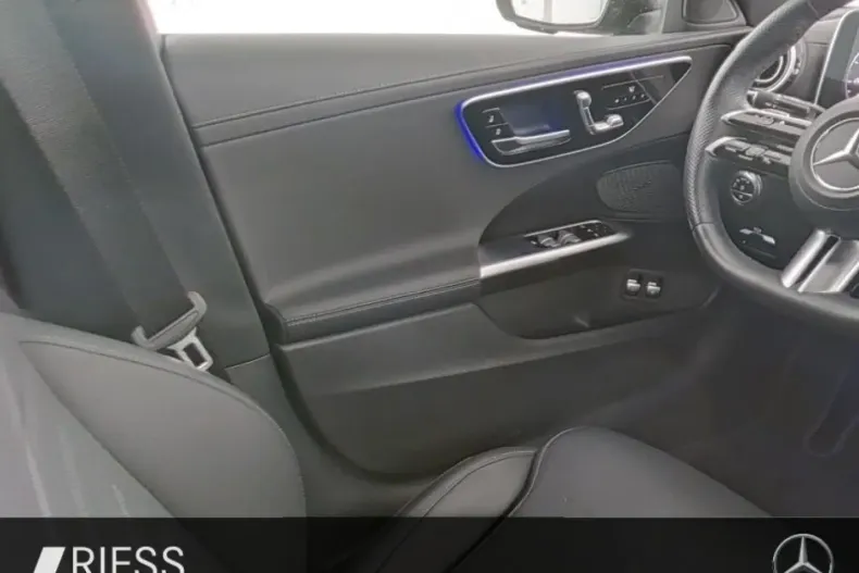 Mercedes-Benz C 300 din 2024 cu 49.763 km - oferta MER153121 - foto 8