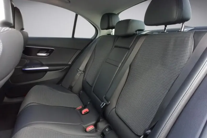 Mercedes-Benz C 220 din 2023 cu 57.400 km - oferta MER153122 - foto 8