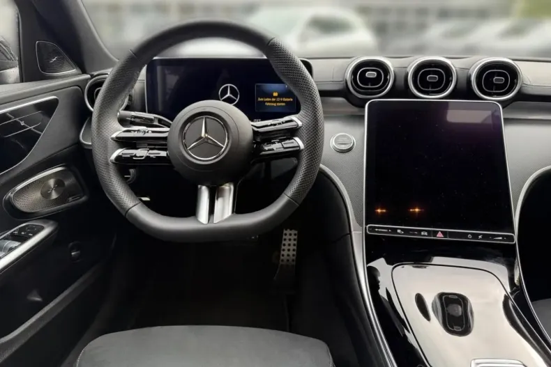 Mercedes-Benz C 200 din 2024 cu 3.120 km - oferta MER153124 - foto 4