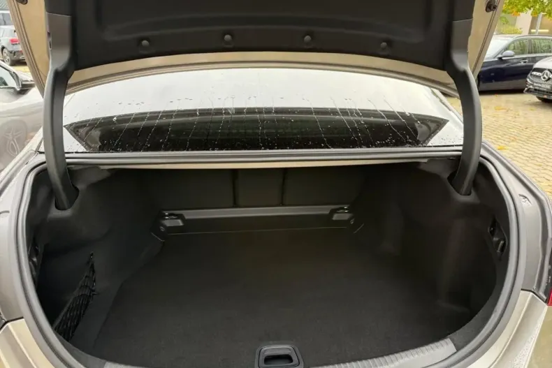 Mercedes-Benz C 200 din 2024 cu 3.120 km - oferta MER153124 - foto 7