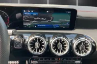 Mercedes-Benz CLA 200 din 2024 cu 12.416 km - oferta MER153125 - foto 9