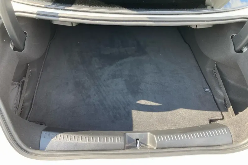 Mercedes-Benz CLA 200 din 2024 cu 12.416 km - oferta MER153125 - foto 12